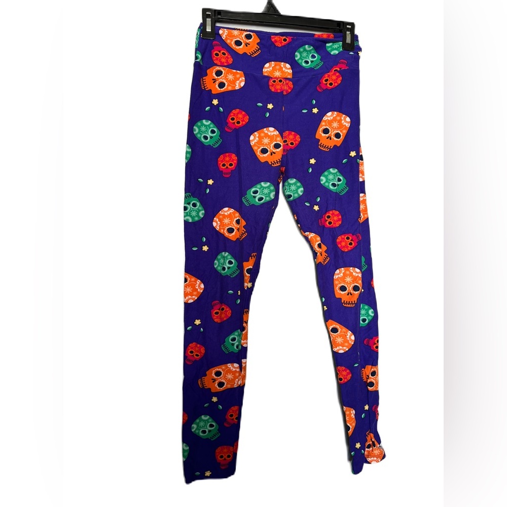 Lularoe One Size leggings sugar skulls